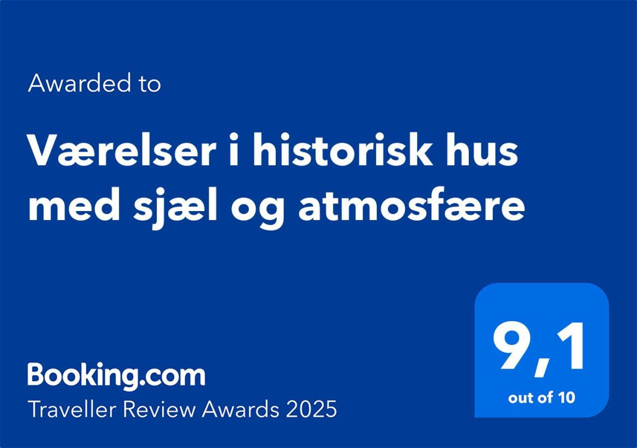 Vaerelser I Historisk Hus Med Sjael Og Atmosfaere Helsinge Eksteriør bilde